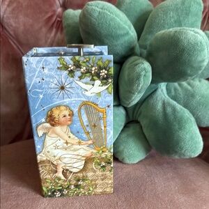 NWOT Holiday Soap in Angel Music Box